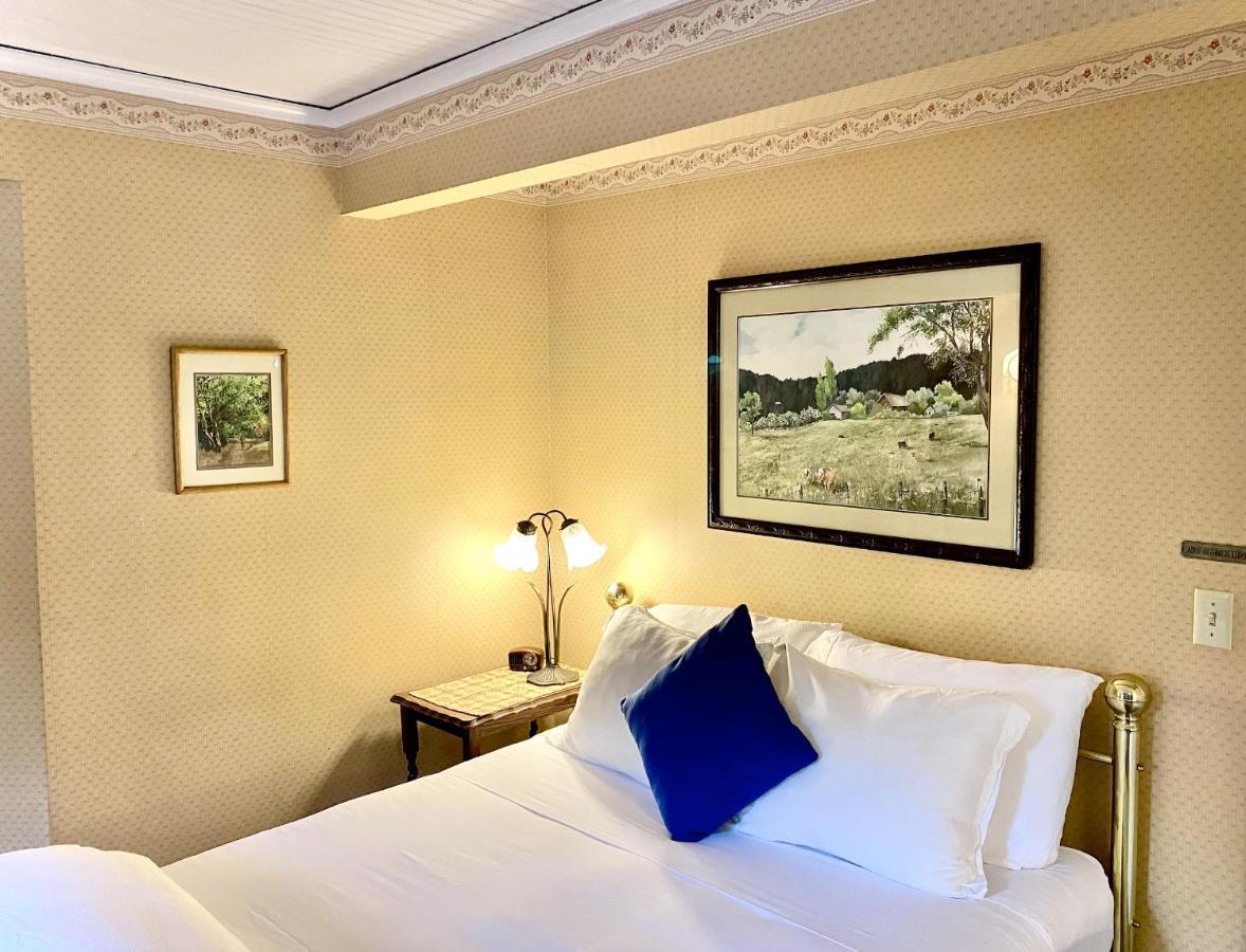 Orcas Hotel Bagian luar foto