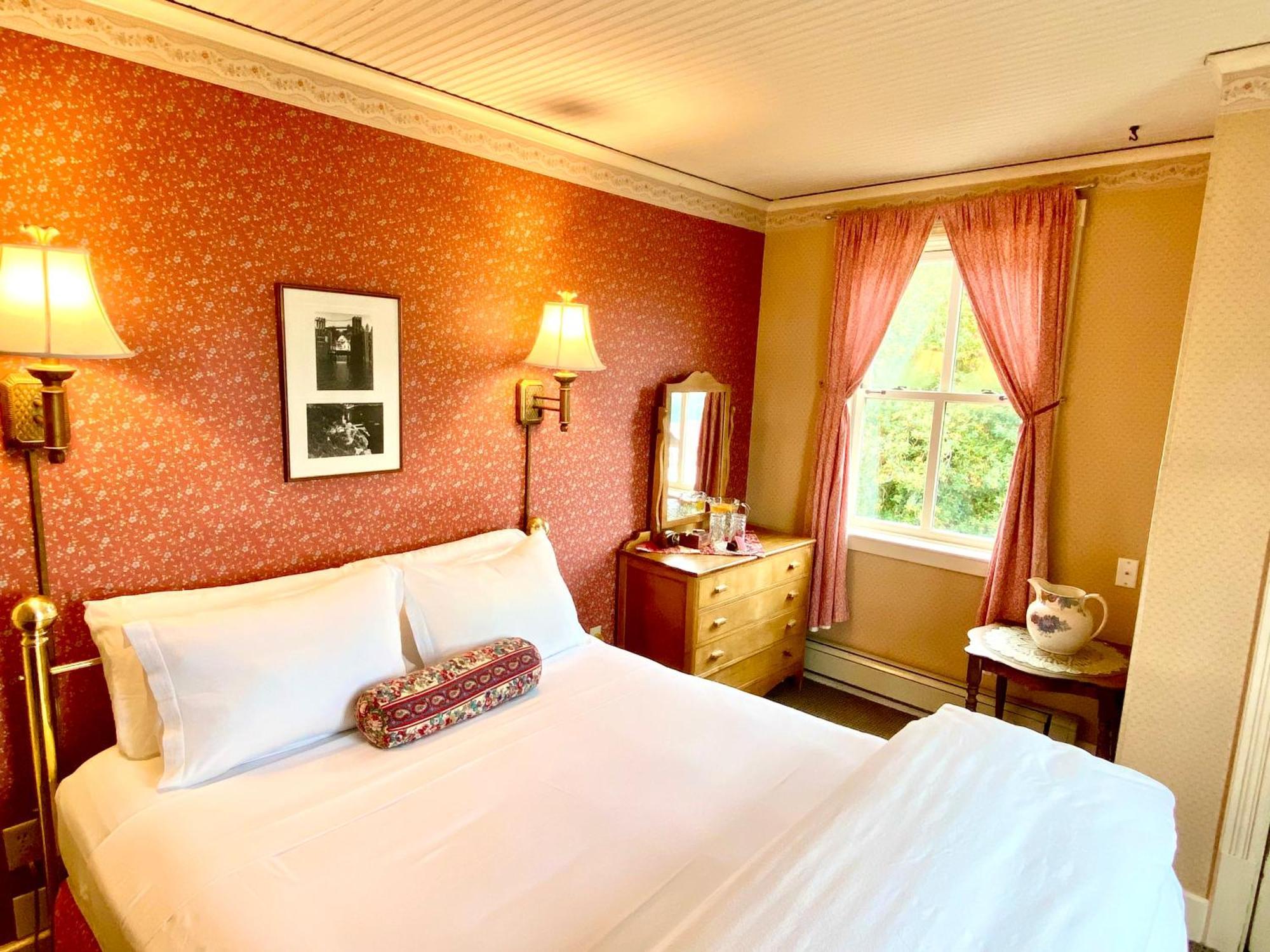 Orcas Hotel Bagian luar foto